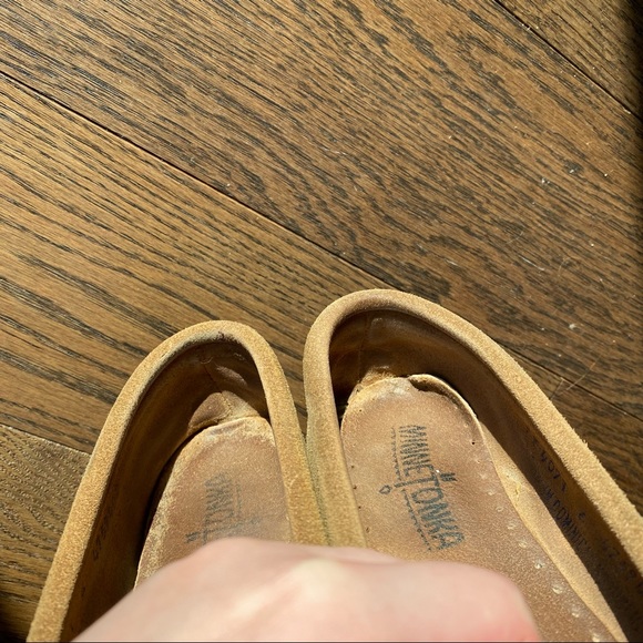 Minnetonka moccasins/flats/loafer size 6 brown suede leather - Picture 9 of 12